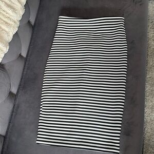 Black and white Striped bodycon midi skirt